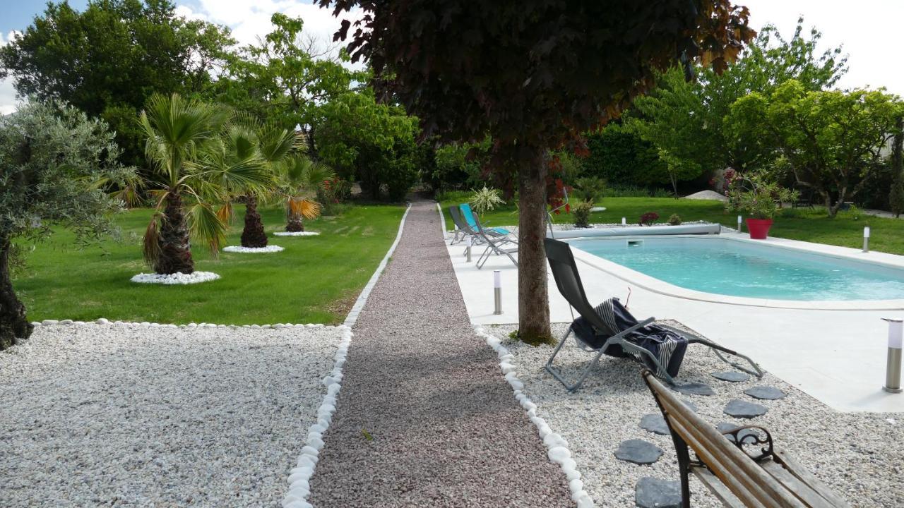 La Rochelle Et L'Aunis Bed & Breakfast Saint-Sauveur-d'Aunis Bagian luar foto