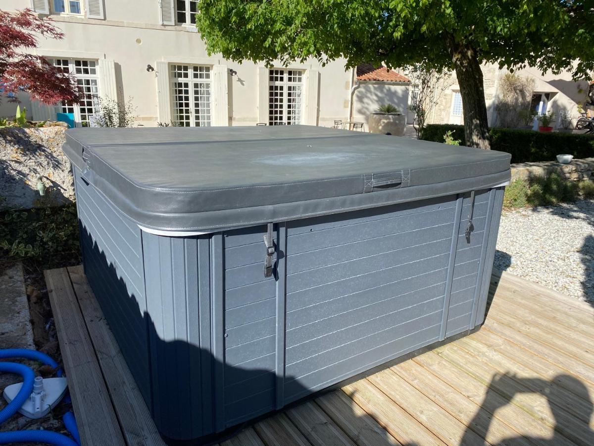 La Rochelle Et L'Aunis Bed & Breakfast Saint-Sauveur-d'Aunis Bagian luar foto